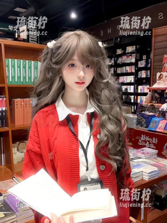 166.run 她在166.run链接分享后,瞬间成了众人的话题!