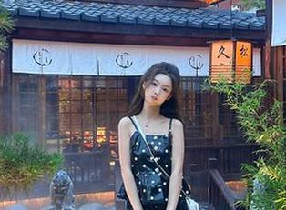 “www.17”网站上的瓜，愈吃愈精彩，让人半夜战斗！