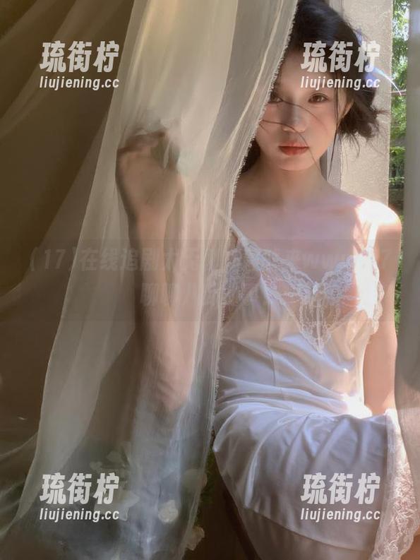 在线追剧太无聊，那就来www.17聊聊八卦的事！