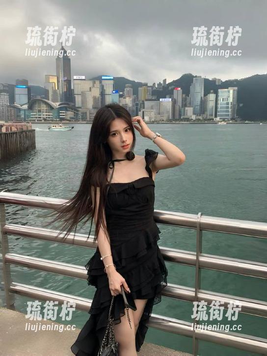 17吃瓜群众 又到一波瓜秀,快来17吃瓜群众官网凑足资源,就等故事变精彩!