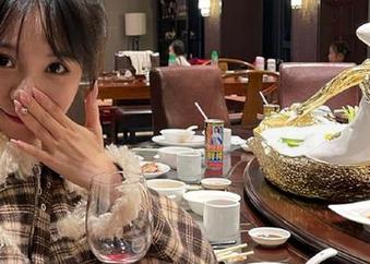 “www..51”的链接，把所有事都聚在一起，瓜还是要靠自己慢慢嚼！