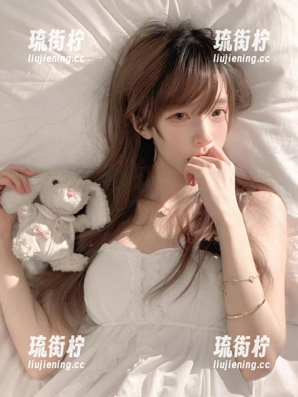 51吃瓜 翻到51吃瓜首页,发现了一颗巨型‘瓜’!
