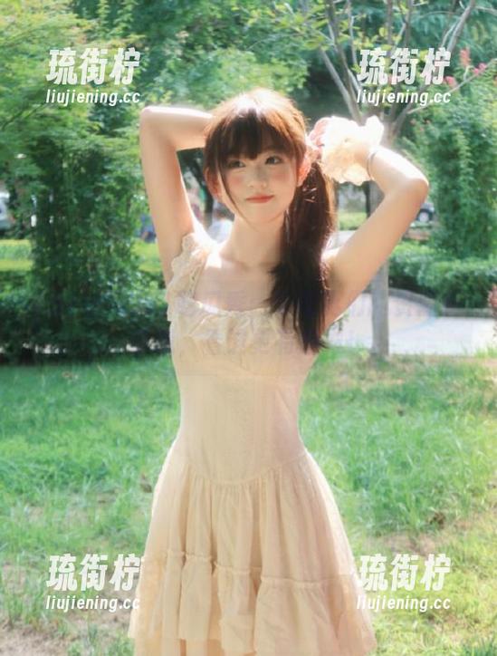 51吃瓜 51吃瓜秀:未婚妻们的资源争夺战,看谁更有魅力!