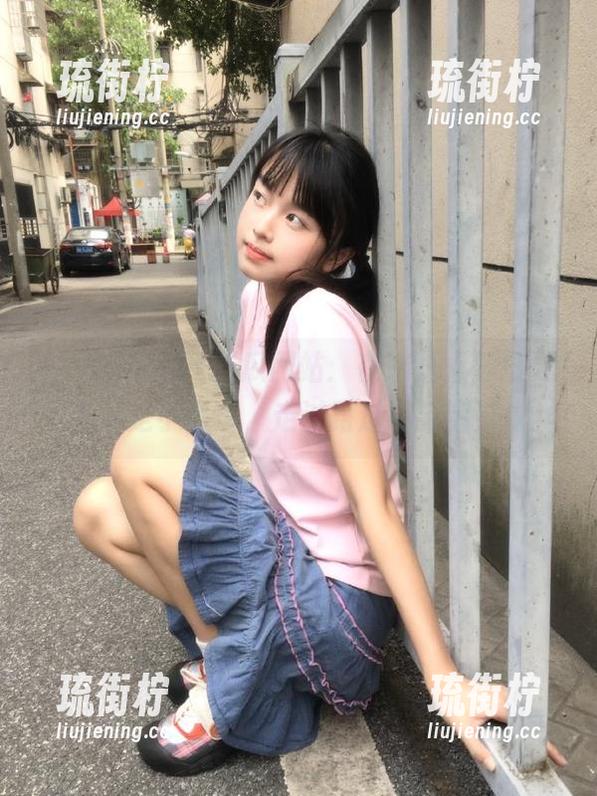 51吃瓜 51吃瓜网站:在这里,每日更新都是小惊喜,走过路过不要错过!