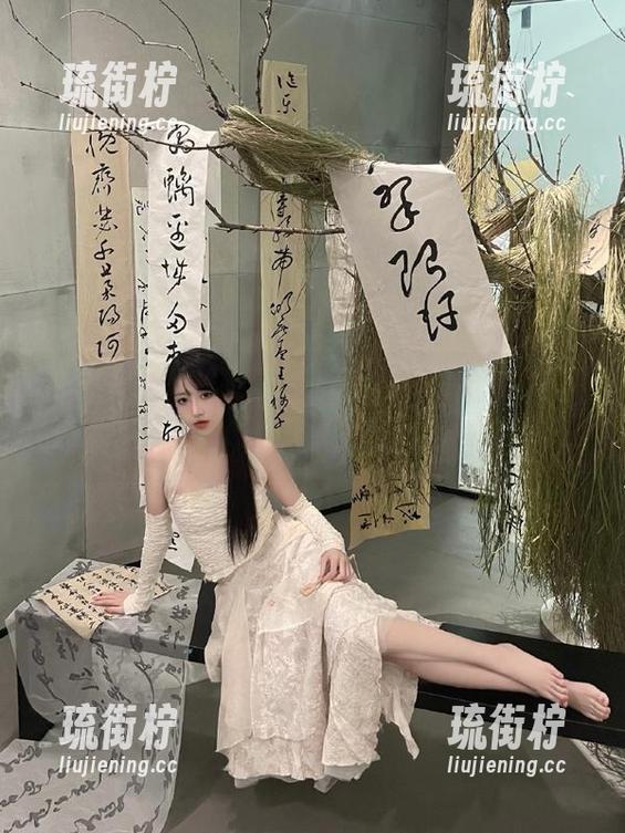 51吃瓜 加入51吃瓜,免费围观“wwwcn”里的酸甜苦辣,你准备好了吗?