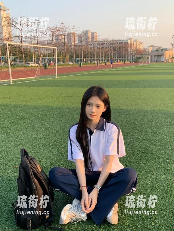 52吃瓜网 只需一键!52吃瓜网app搞定所有八卦,轻松玩转皇冠进赛!