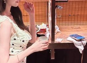今天务必要在91cgcom发布我的吃瓜评语，结果我反而被饲料喂了！