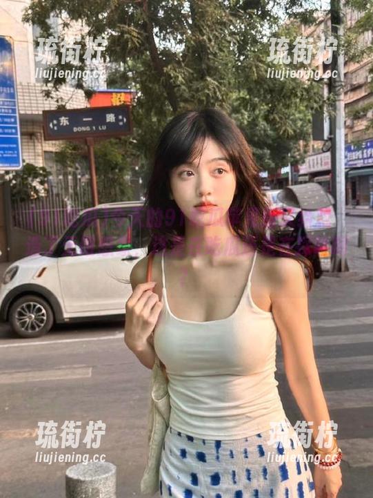 91吃瓜 今天的91吃瓜苹果版又给我製造了无限想象,这是在吃瓜还是在探险啊?