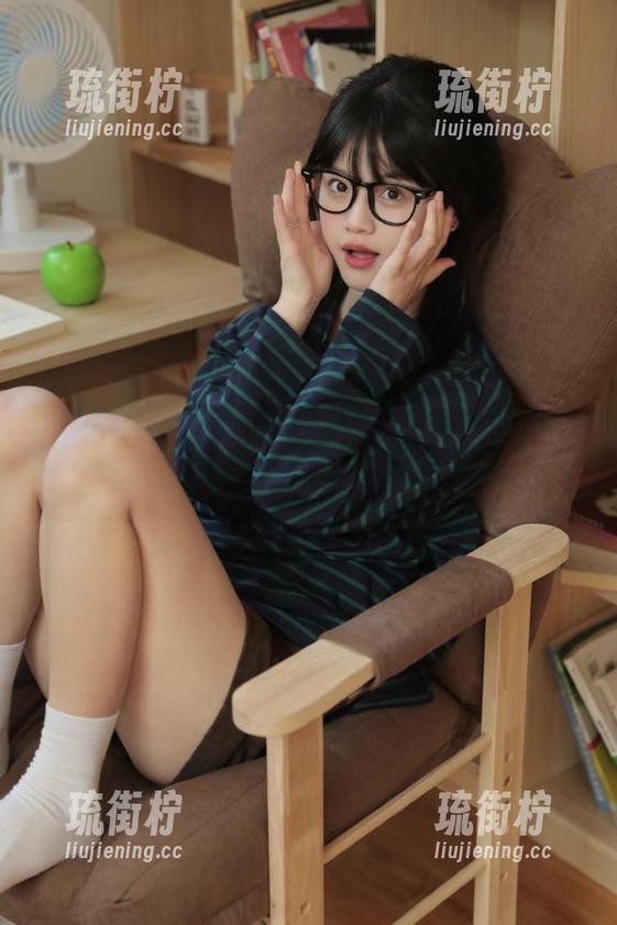 92吃瓜王 觉得生活无聊?下载92吃瓜王,瓜香满溢!