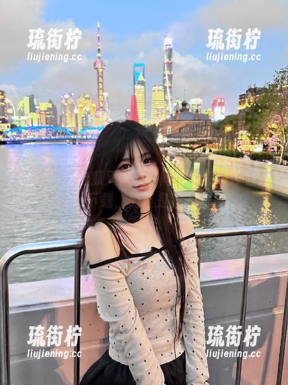 hlw 想吃瓜又怕占空间?收藏hlw轻量版ios下载,简直是我的救星!