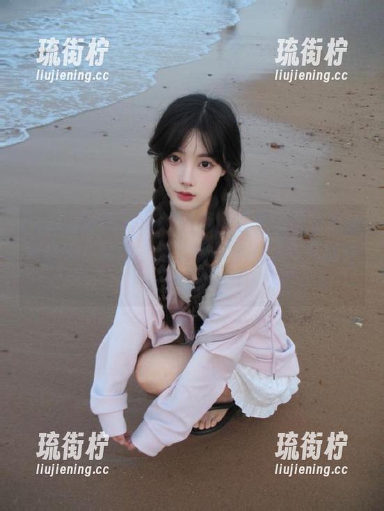 soootv首页简直是保持着我的好奇心，哈哈，这些明星真的是作死精神满满！