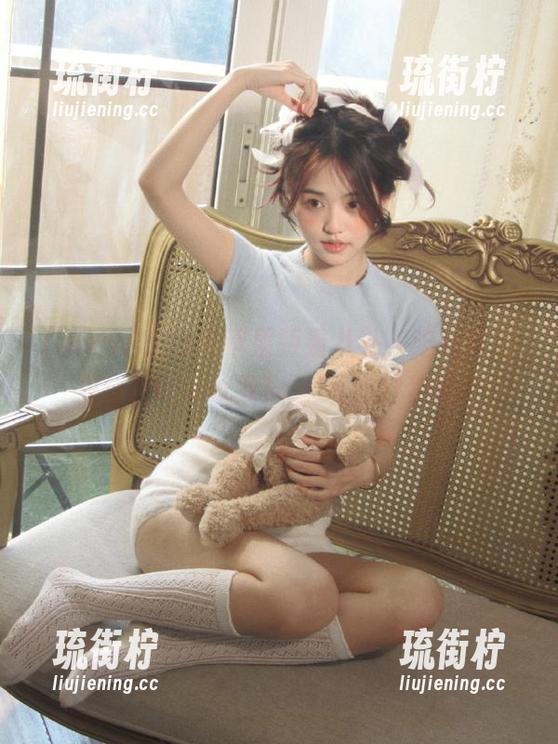 www.51 用苹果版看八卦,咱还真没见过!www.51cg28的神秘操作