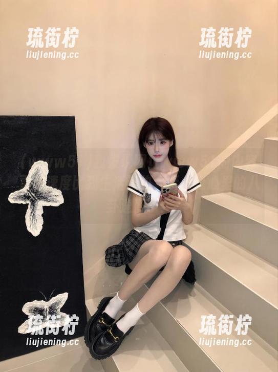 我发现网址www51的内容更新速度比我生活还快，赶上我心里的八卦速度了！