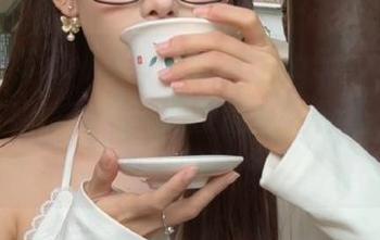 在www.xgua5.tv寻找资源的旅程，仿佛在调皮的小电影里无意翻到老照片…