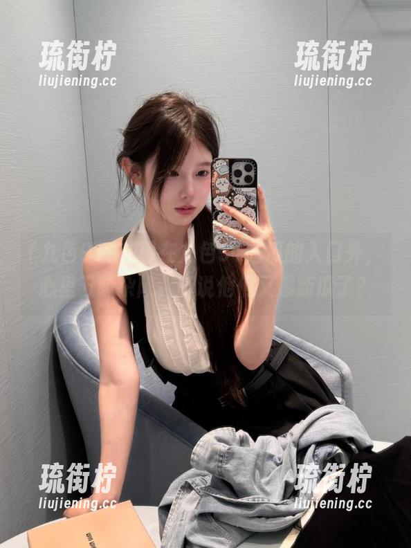 九色91吃瓜 在九色91吃瓜的入口外,心里五味杂陈,听说他们又爆新瓜了?