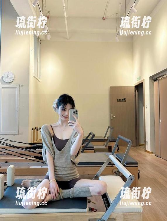 全网吃瓜 直达八卦中心,吃瓜只需一键,全网吃瓜带你飞!