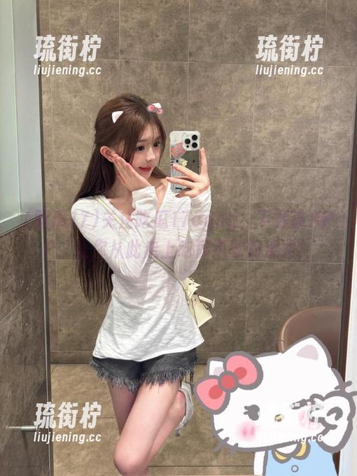 吃瓜17 关注吃瓜17cgcg,下载该APP,让你从此走上吃瓜不歇的道路!