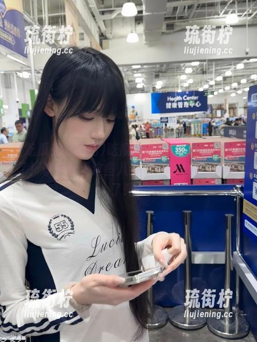 吃瓜免费网站 吃瓜免费网站又双叕更新了!快来看看这些八卦,你的心情准备好了吗?