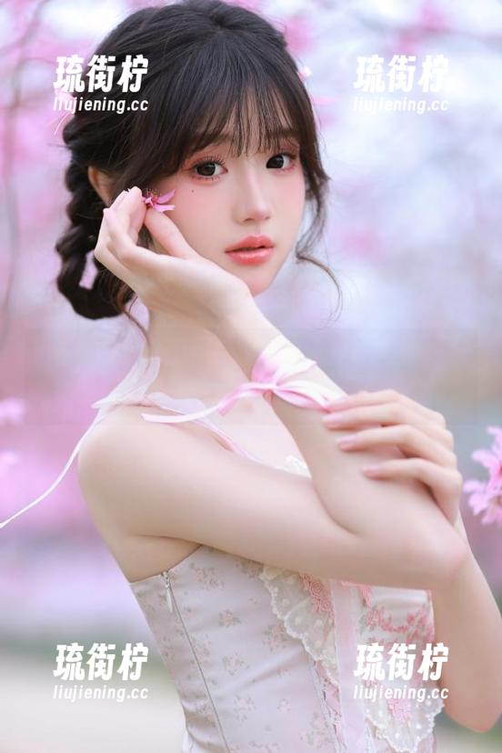 吃瓜网 吃瓜网的资源就像我的心情一样,偶尔会掉线,还需要在线观看救急。