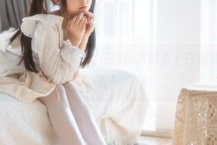 一边吃，一边看，我在吃瓜网网页上在线转发吃瓜小秘密！