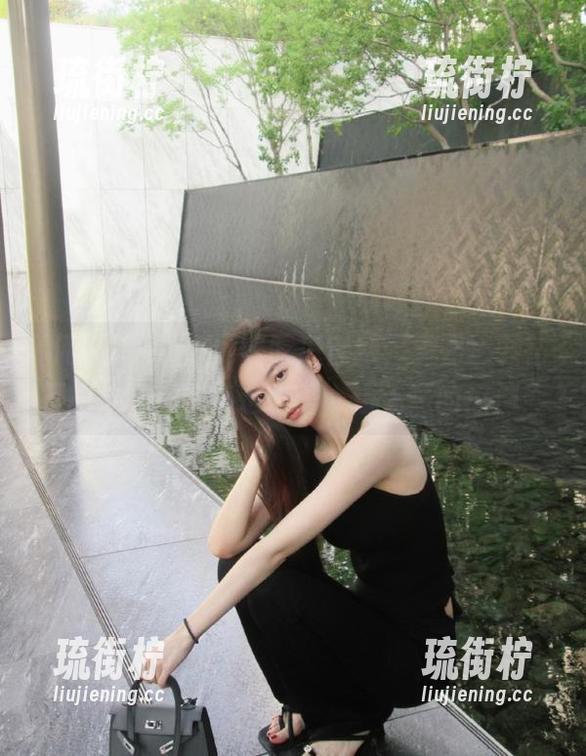 网曝吃瓜 在网曝吃瓜官网,看到一颗钻石的故事:原来这也是一场无声的瓜局!