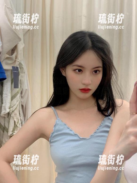 黑料91 为什么我在黑料91的传送门前总是停不下来?感觉瓜都吃成了围观大师!