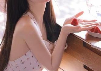 吃瓜的正确姿势：跟着zztt32.ccm黑料不打烊的线路，走起！