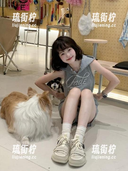 黑料不打烊 “zztt32.ccm黑料不打烊”网站,瓜田里的叶子也想上热搜?