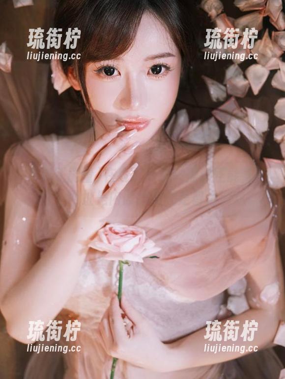 在线更新的‘黑料正能量’，这个网址是内部消息还是智力游戏？