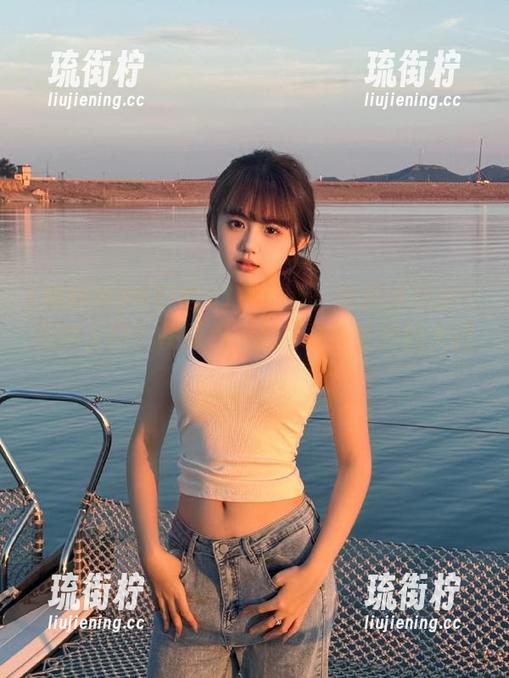 黑料社 今日的91黑料社:谁能拒绝这个瓜的入口?快跟我一起打开新世界的大门!